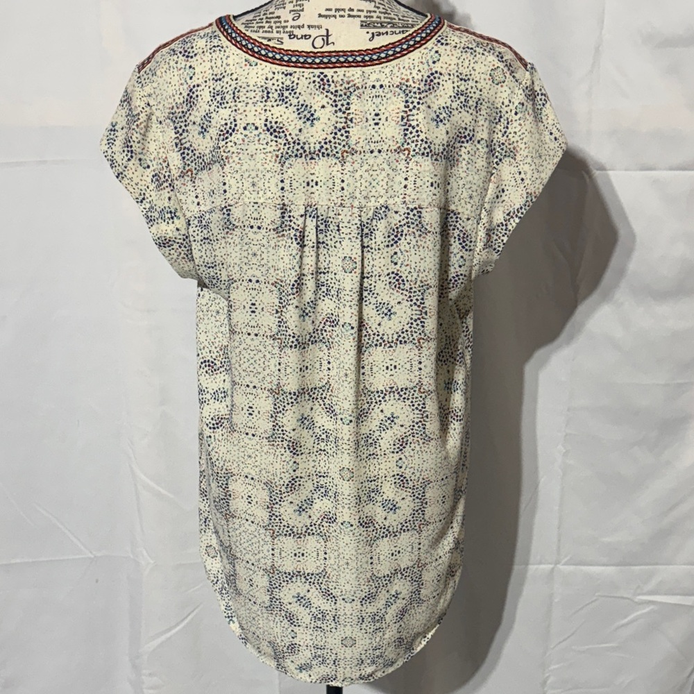 Daniel Rainn Ivory Blouse with Navy and Scarlet Details - Picture 4 of 4